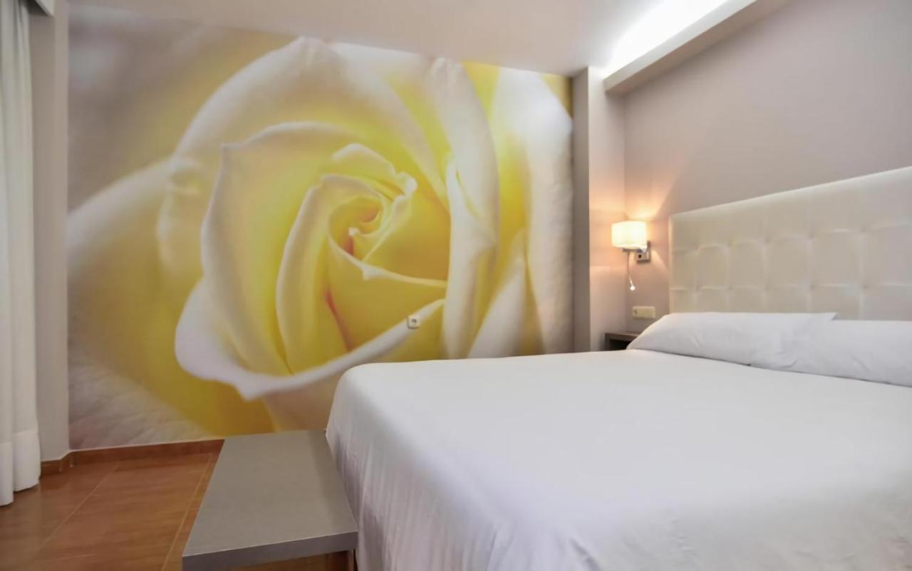 Hotel Jucamar Cangas do Morrazo Eksteriør bilde