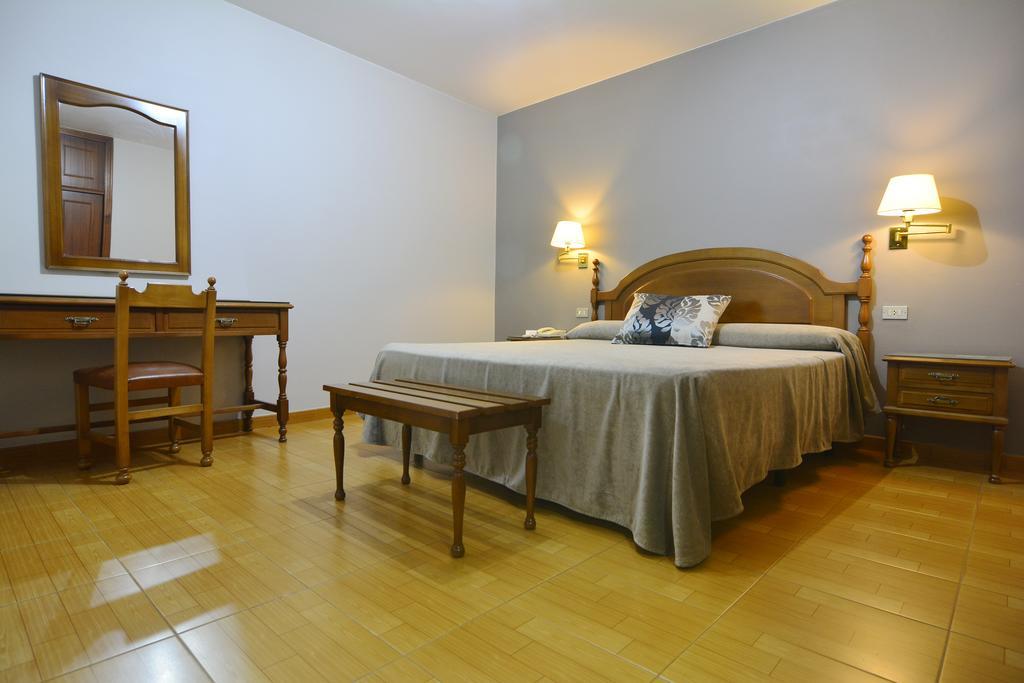 Hotel Jucamar Cangas do Morrazo Eksteriør bilde